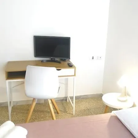 Domus Piramide * Roma