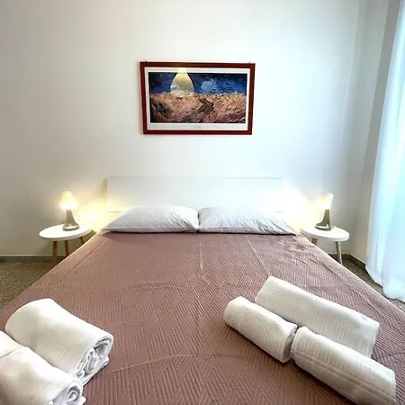 Domus Piramide * Roma