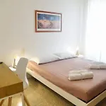 Domus Piramide Апартаменты *